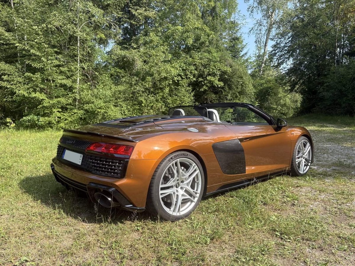 Audi R8 Spyder RWD Performance Keramik B&O Klappe foto 2