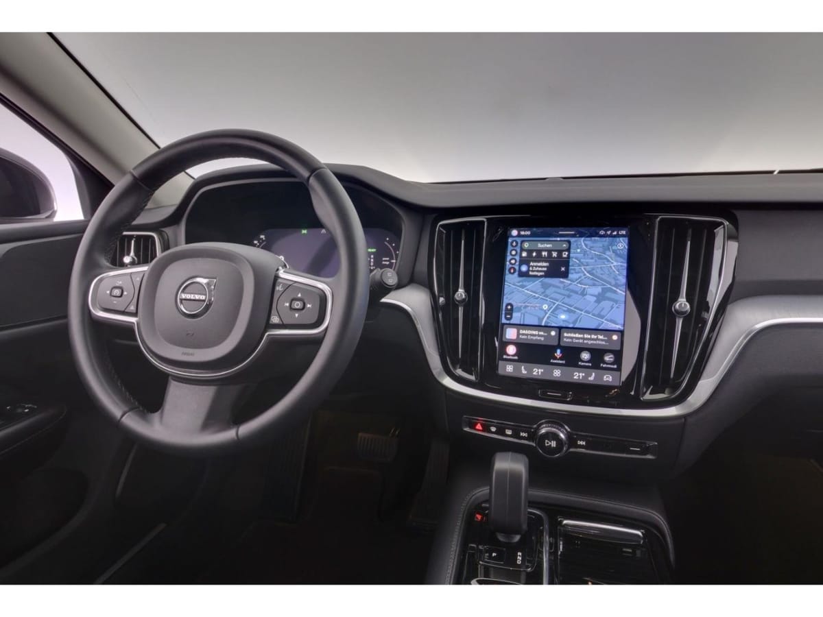 Volvo V60 T6Plug-In AWD Core LED CARPLAY AHK TEMPO foto 12