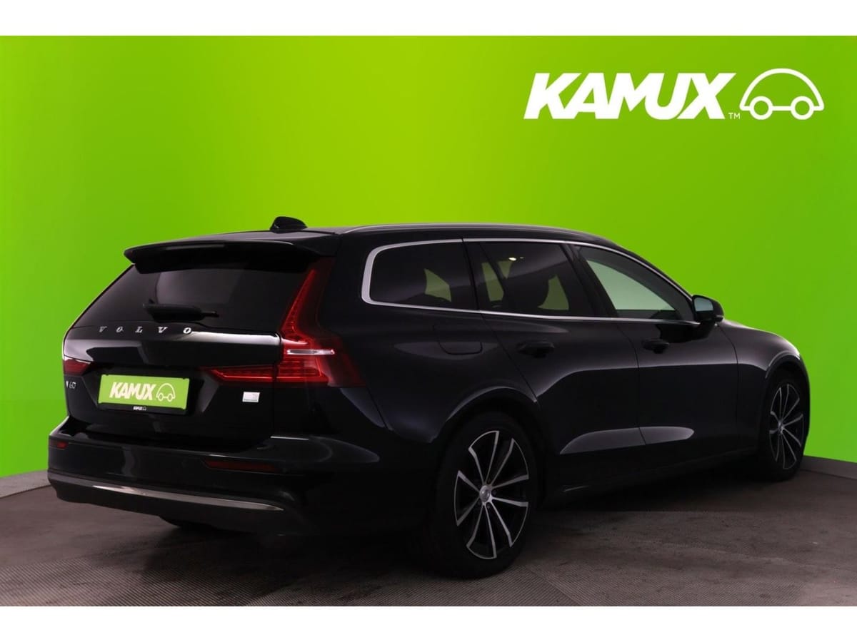 Volvo V60 T6Plug-In AWD Core LED CARPLAY AHK TEMPO foto 3