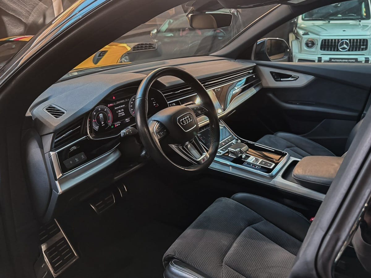 Audi Q8 50 TDI quattro S-Line Pano AHK OptikPaket foto 12