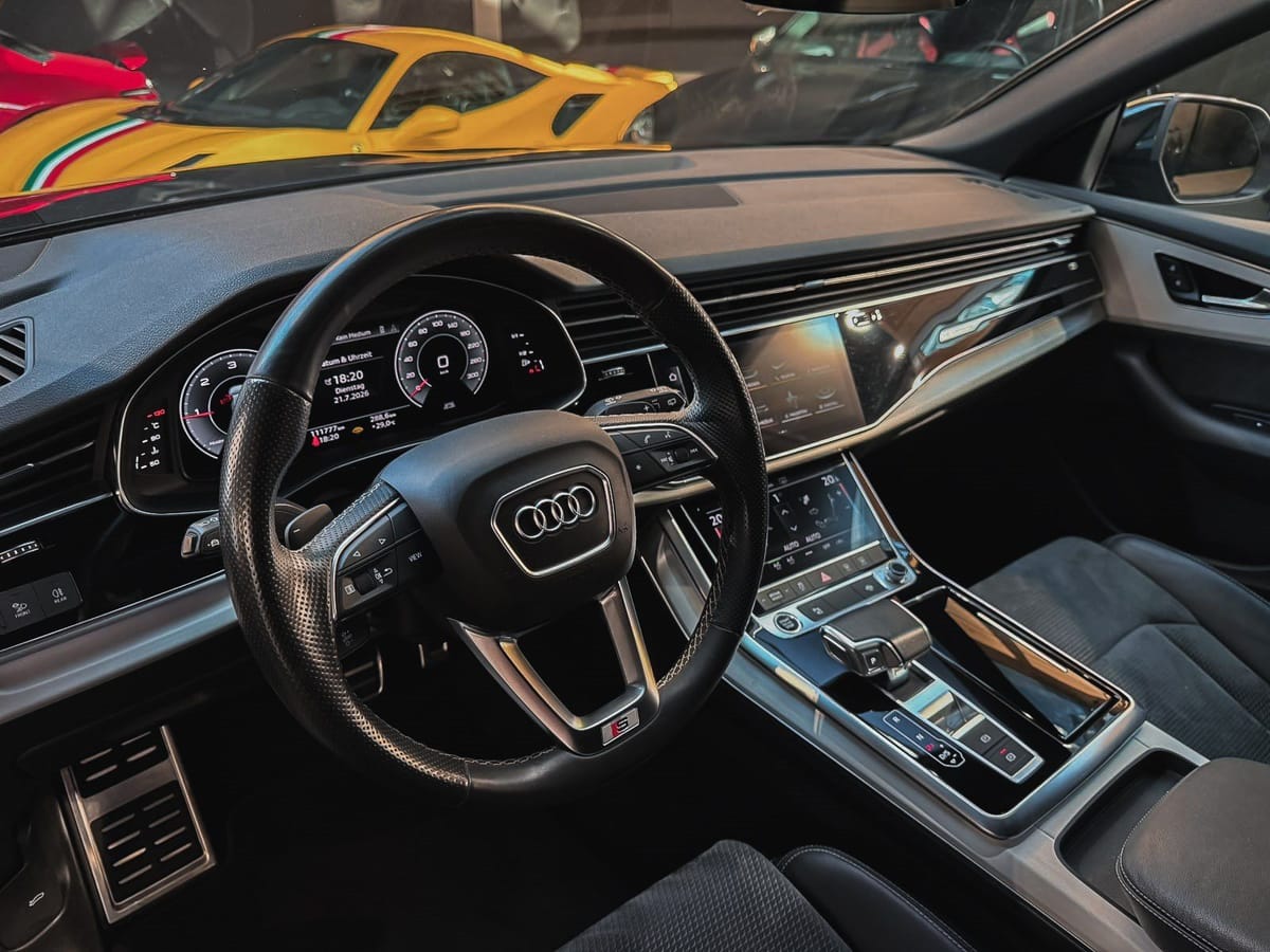 Audi Q8 50 TDI quattro S-Line Pano AHK OptikPaket foto 13
