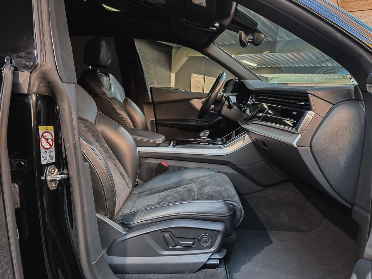 Audi Q8 50 TDI quattro S-Line Pano AHK OptikPaket foto 17