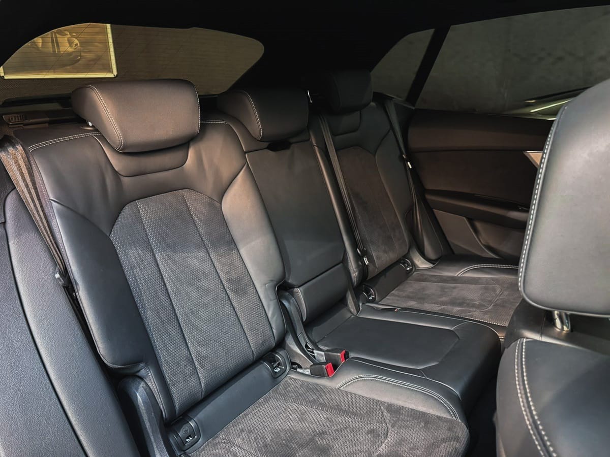 Audi Q8 50 TDI quattro S-Line Pano AHK OptikPaket foto 21