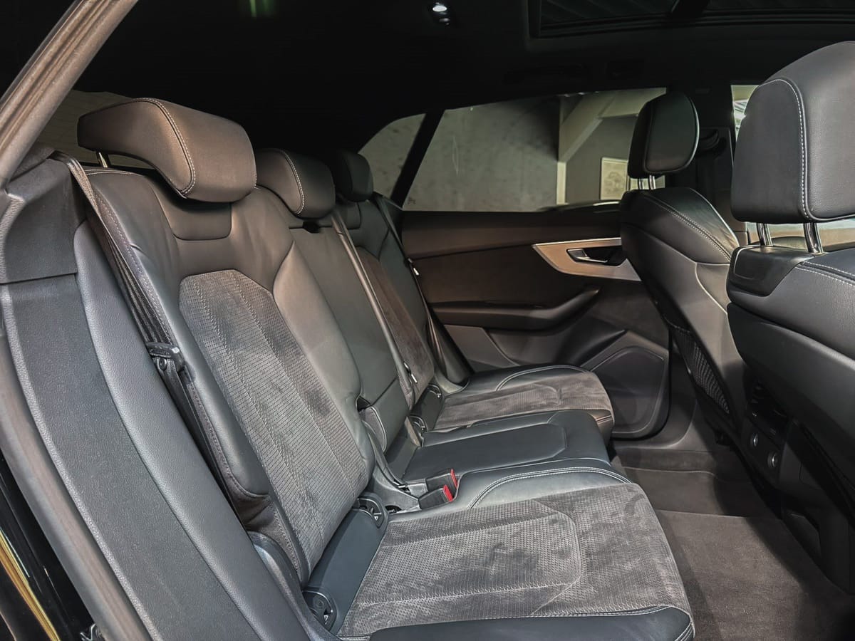 Audi Q8 50 TDI quattro S-Line Pano AHK OptikPaket foto 22