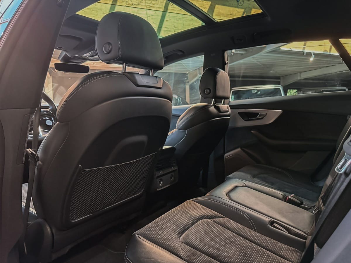 Audi Q8 50 TDI quattro S-Line Pano AHK OptikPaket foto 24