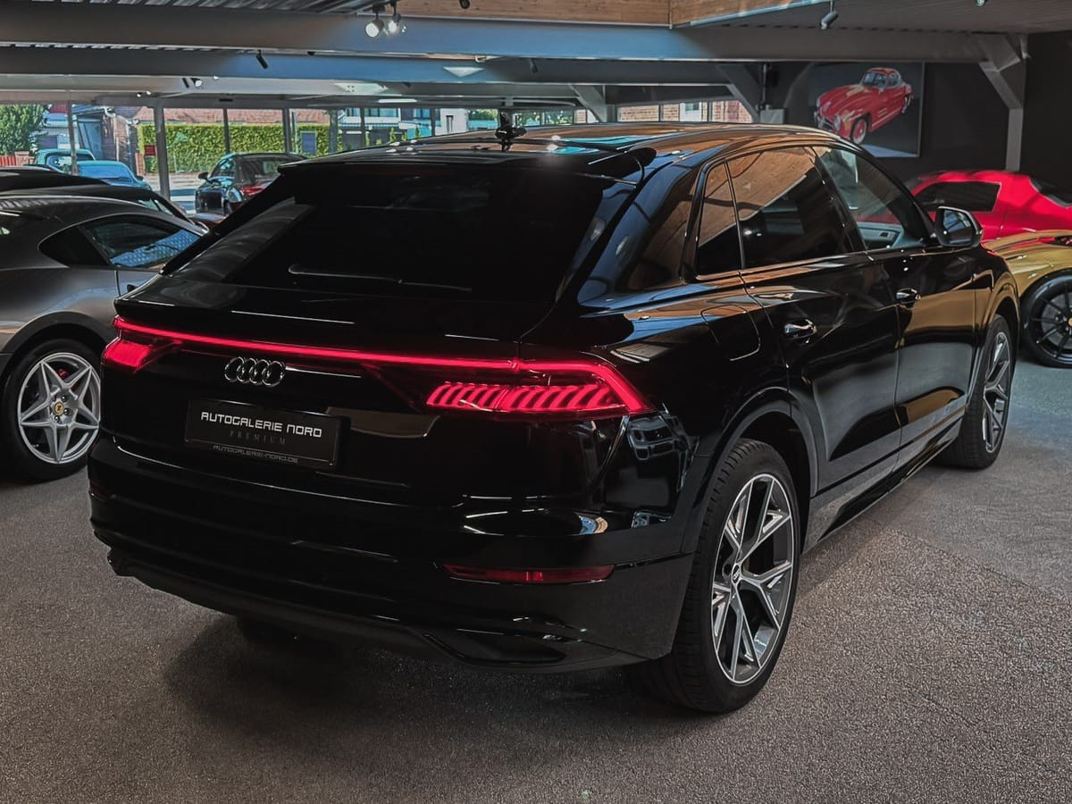 Audi Q8 50 TDI quattro S-Line Pano AHK OptikPaket foto 7