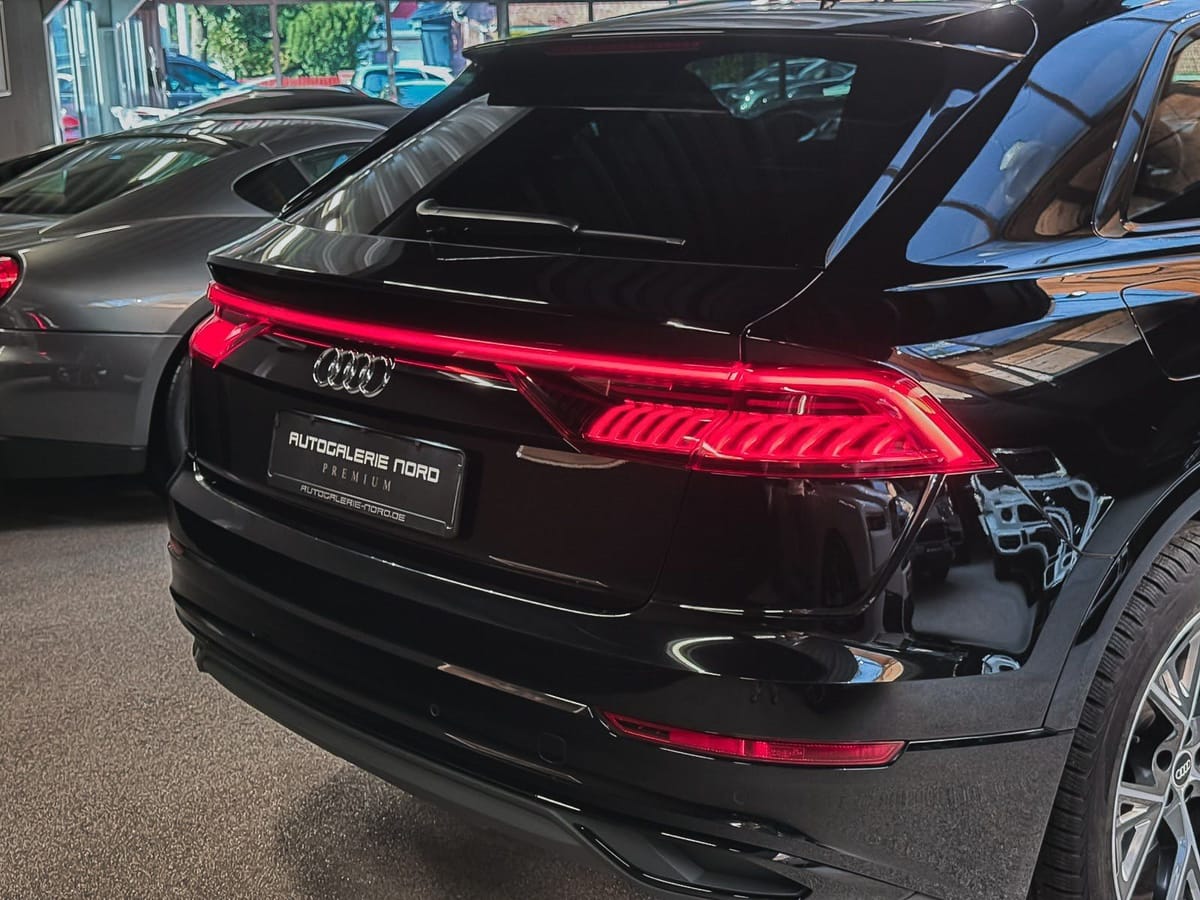 Audi Q8 50 TDI quattro S-Line Pano AHK OptikPaket foto 8