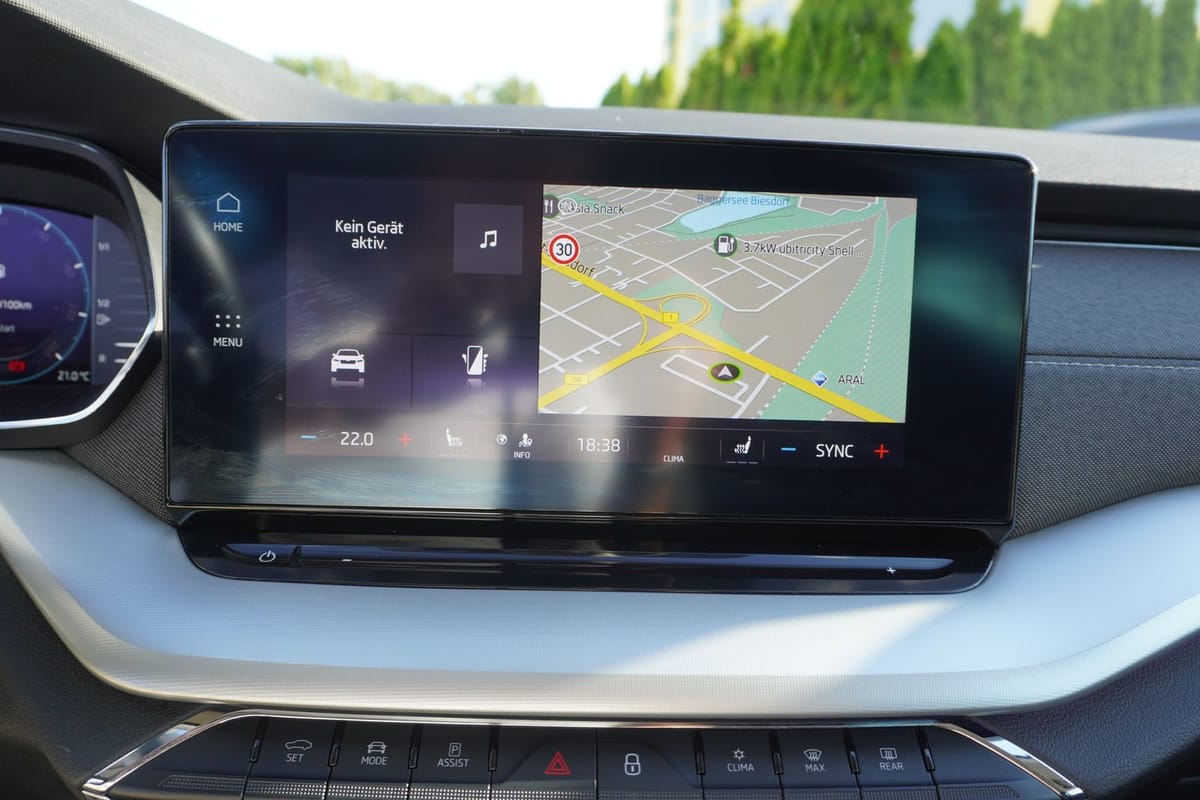 Skoda Octavia Combi Style LED Navi AHK Kamera Head-Up foto 14
