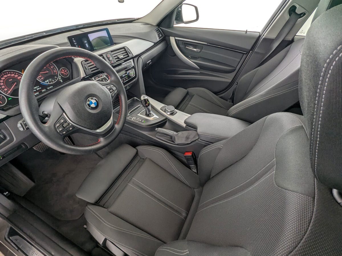 BMW 330 i xDrive Sport Line LED NAVI SHZ RFK HUD BC foto 15