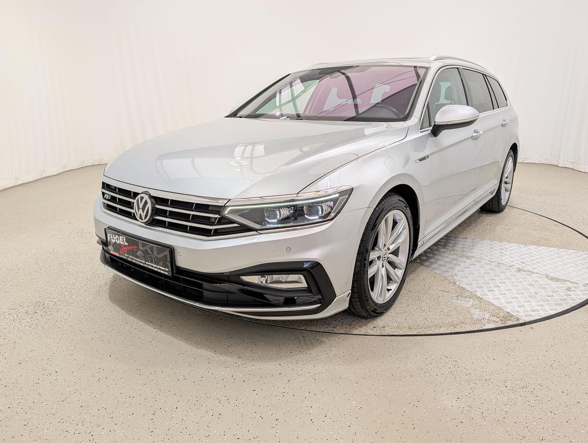 Volkswagen Passat Variant 1.5 TSI DSG R-line ACC LED Pano L foto 2