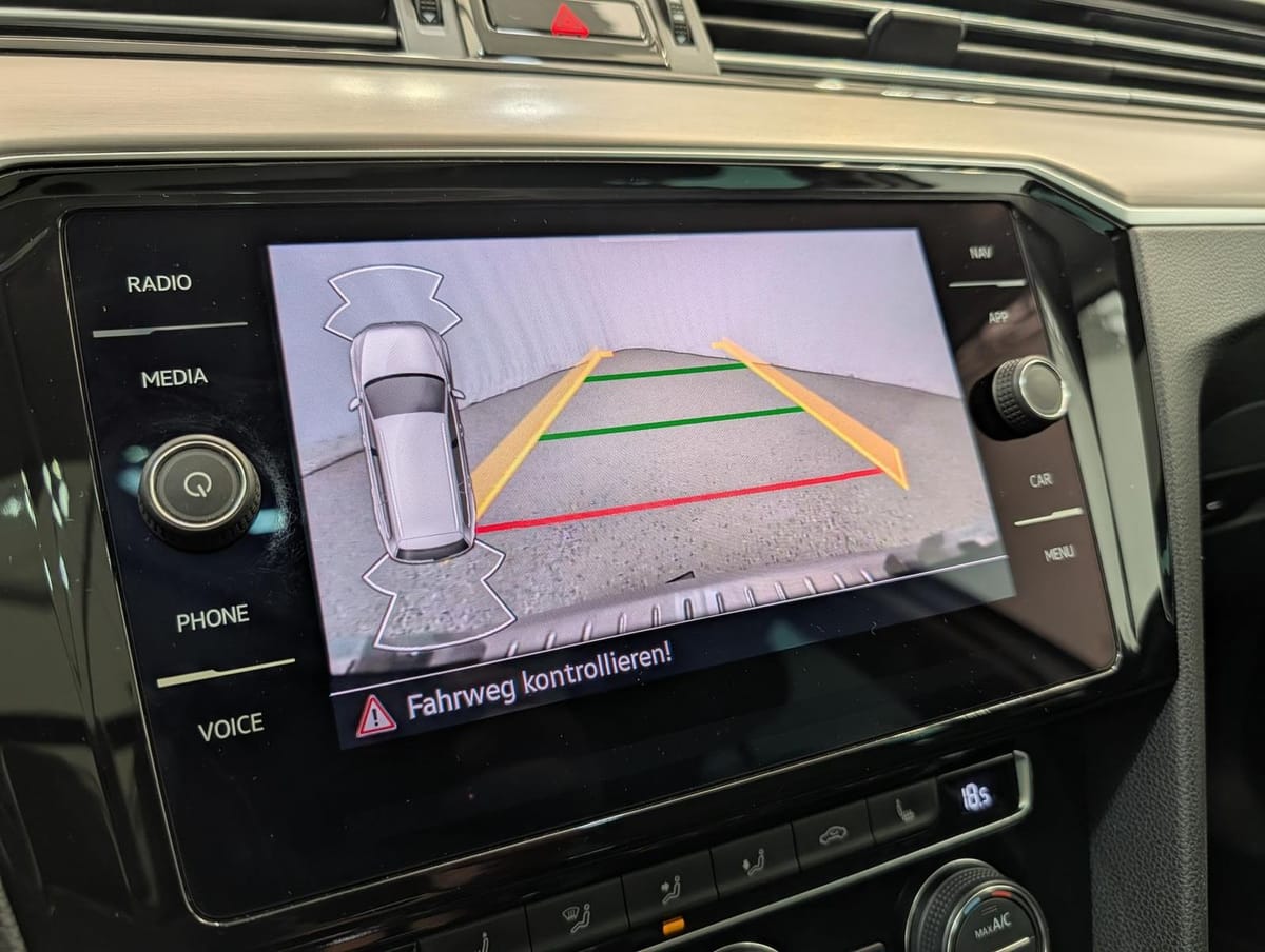 Volkswagen Passat Variant 1.5 TSI DSG R-line ACC LED Pano L foto 20
