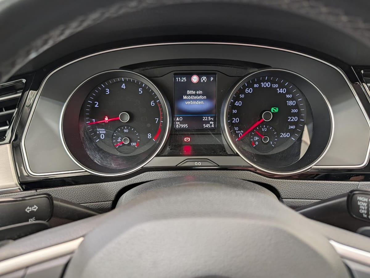 Volkswagen Passat Variant 1.5 TSI DSG R-line ACC LED Pano L foto 24