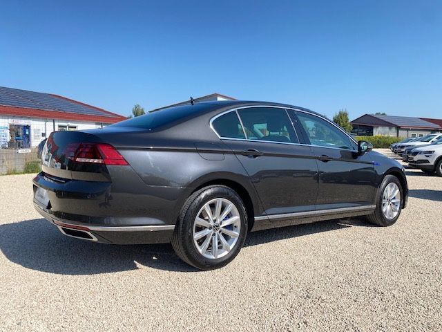 Volkswagen Passat Lim. GTE,NAVI,LED,ACC,SHZ,RFK,LederVienna foto 5
