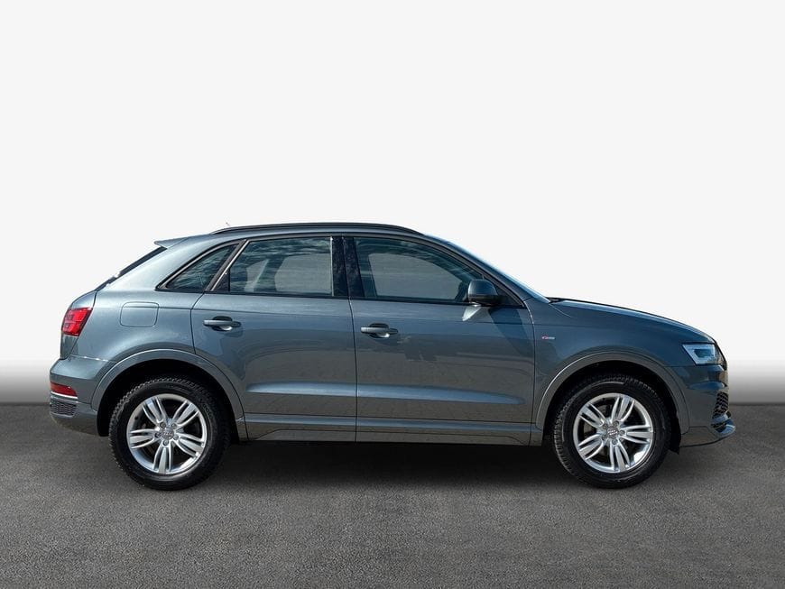 Audi Q3 sport 2.0 TDI quattro S tronic AHK Navi Sitzh foto 4