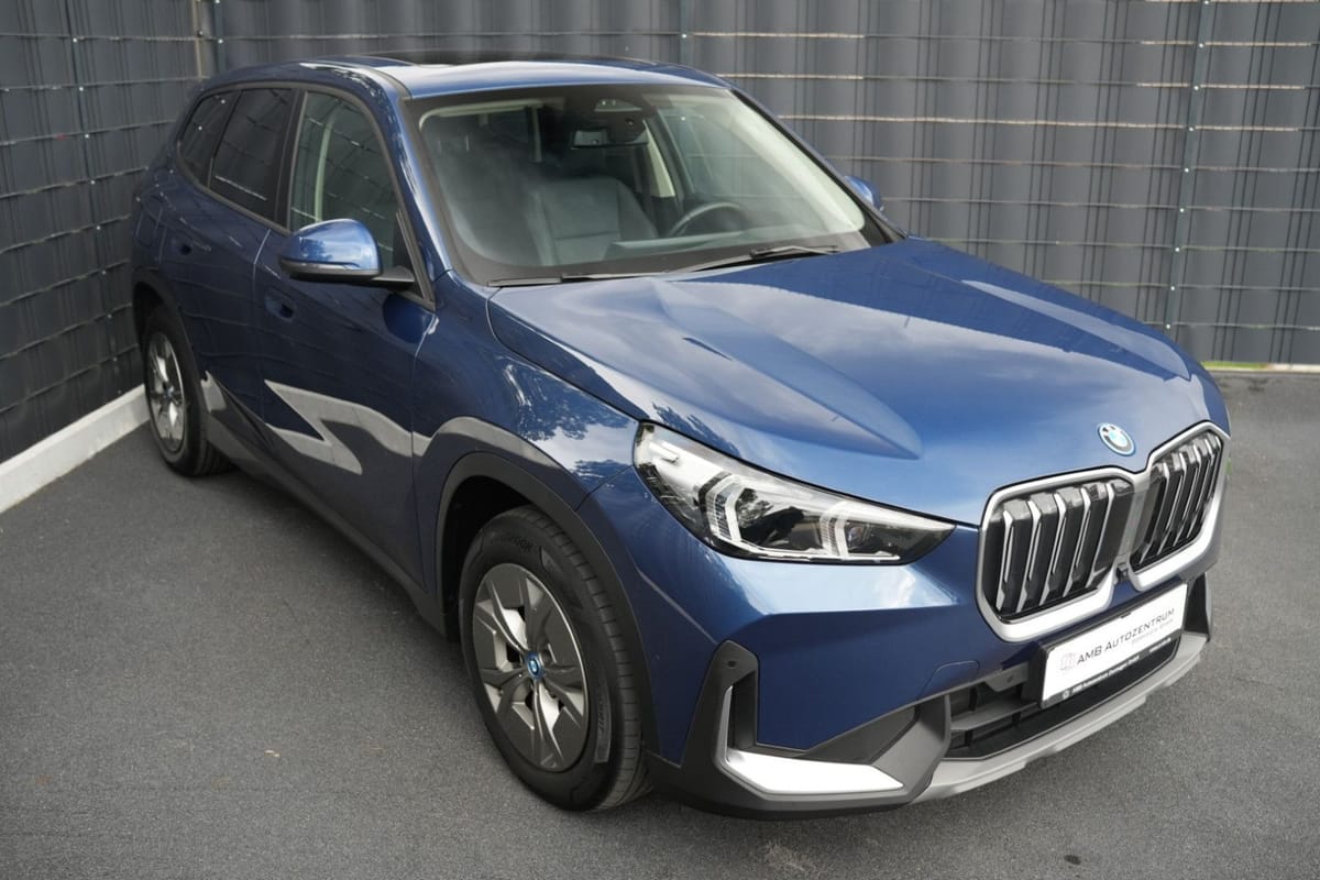 BMW iX1 30 xDrive *1.HD*PANO*HEAD-UP*LEDER*NAVI* foto 3