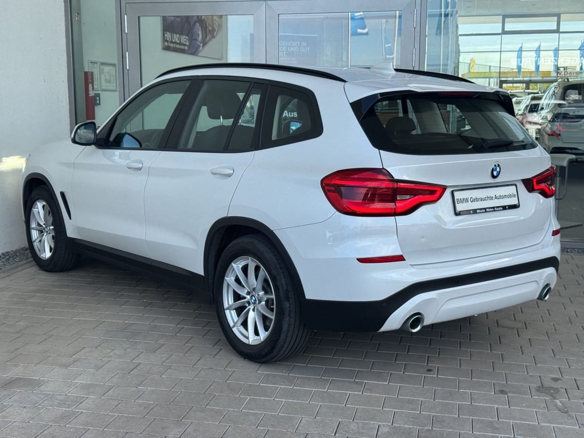 BMW X3 xDrive20d Navi.HUD.Hifi.AHK.DriveA.Komfort.SH foto 4