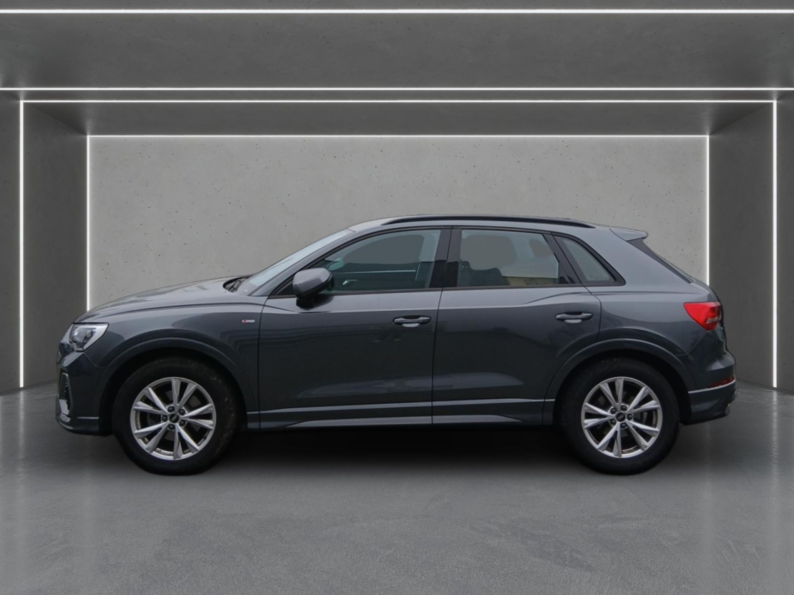 Audi Q3 TFSI Adv. S line S tronic NAV R-CAM GRA SHZ foto 3