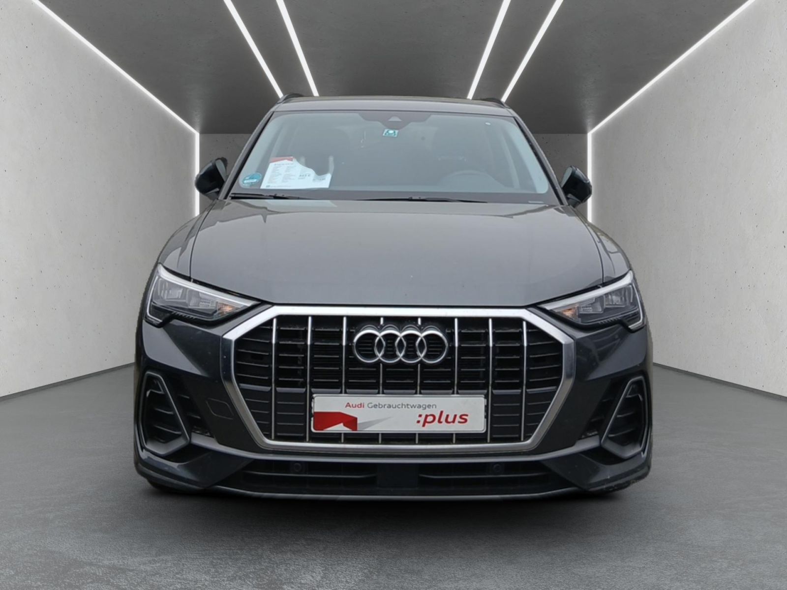 Audi Q3 TFSI Adv. S line S tronic NAV R-CAM GRA SHZ foto 4