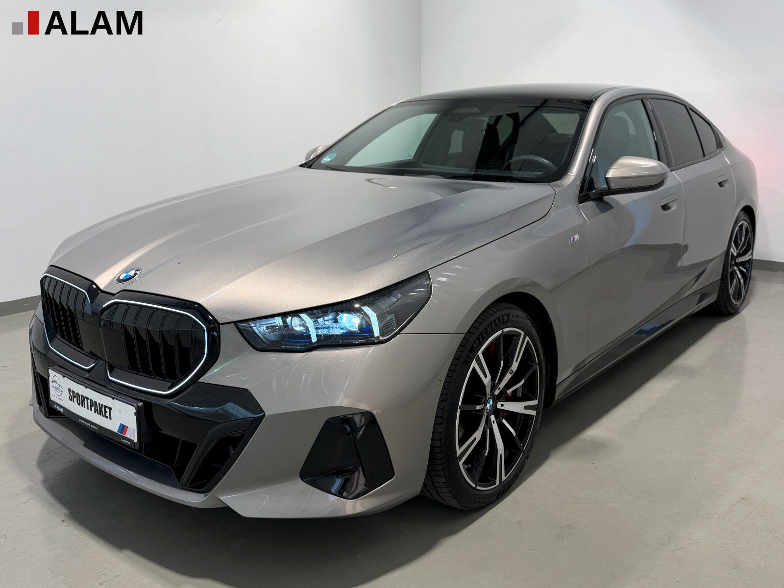 BMW 540 d xDrive Lim. M Sport ACC B&W HUD Pano 360° foto 2