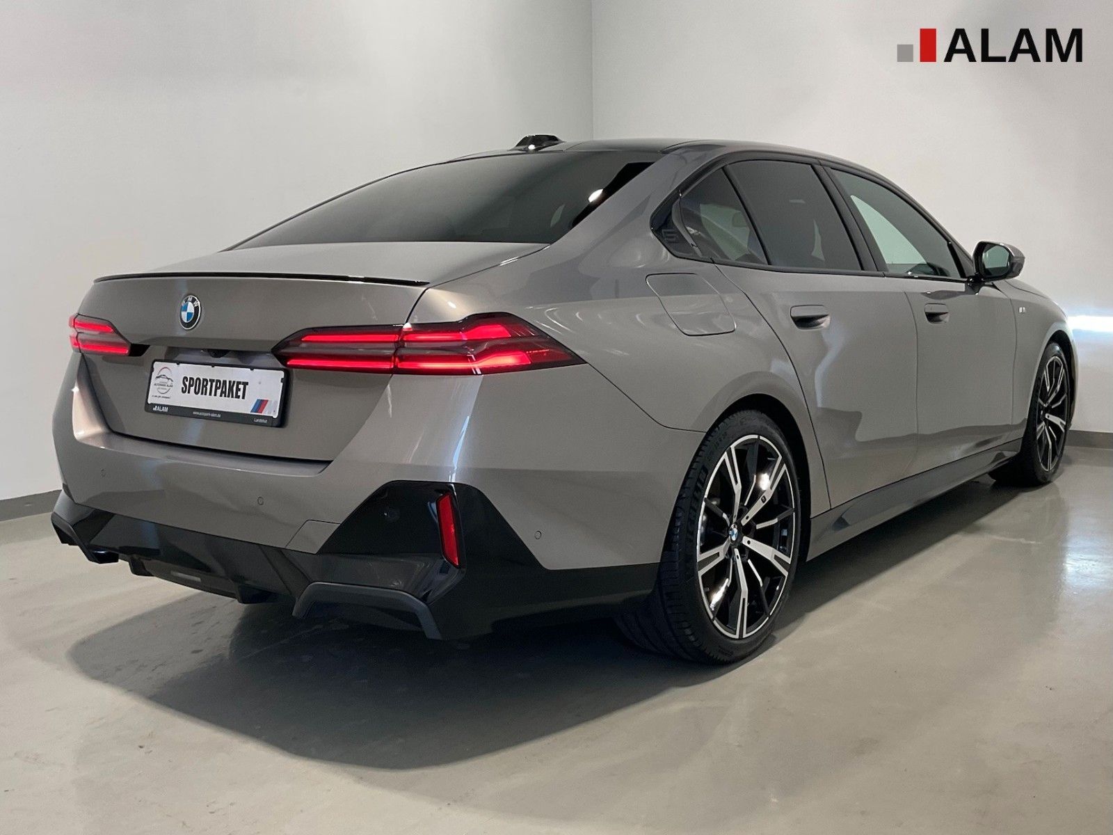 BMW 540 d xDrive Lim. M Sport ACC B&W HUD Pano 360° foto 4
