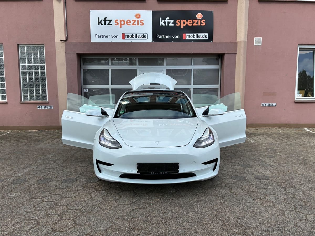 Tesla Model 3 SR+ RWD|EAP|PANO|PREMIUM|360°|SHZ|49TKM