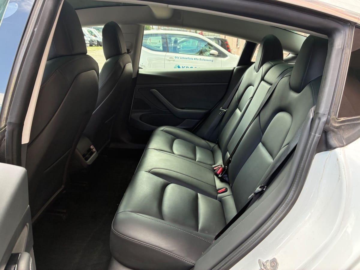Tesla Model 3 SR+ RWD|EAP|PANO|PREMIUM|360°|SHZ|49TKM foto 13