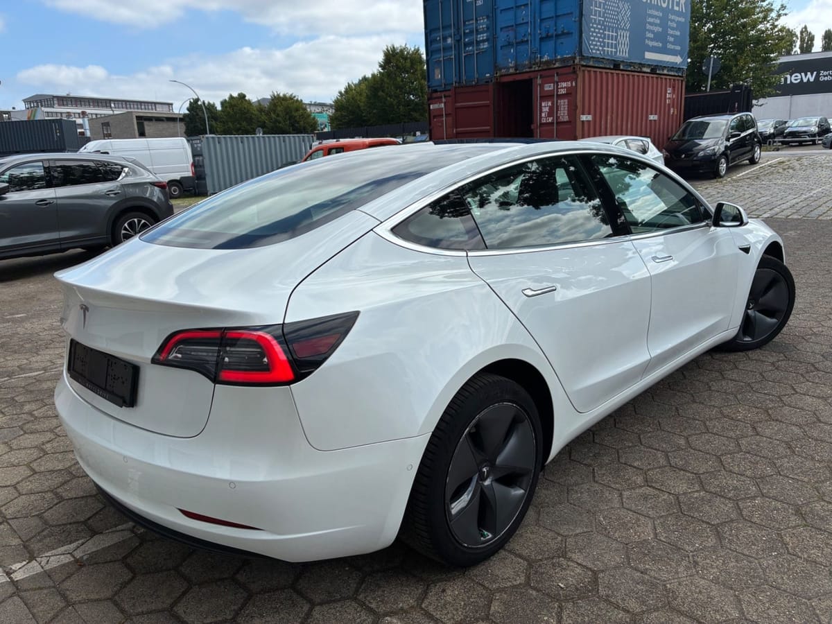 Tesla Model 3 SR+ RWD|EAP|PANO|PREMIUM|360°|SHZ|49TKM foto 9