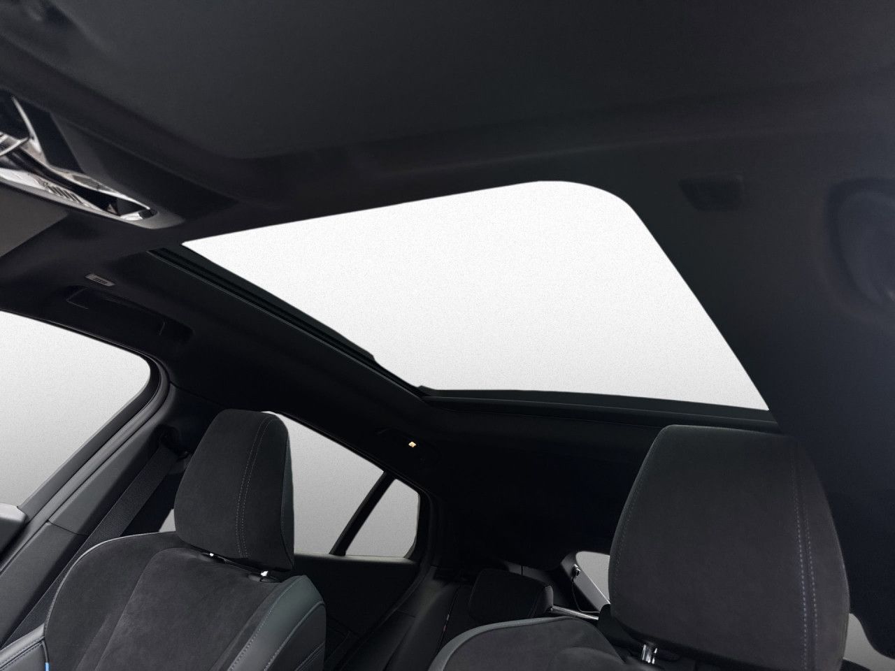 BMW X2 sDr20d M SPORT AdLED,Pano,AHK,Kam,H/K,St+Go foto 18