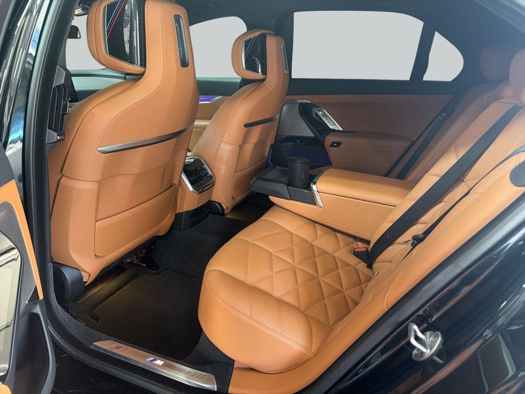 BMW 740d xDrive M-Paket Navi SHZ Alarm foto 12
