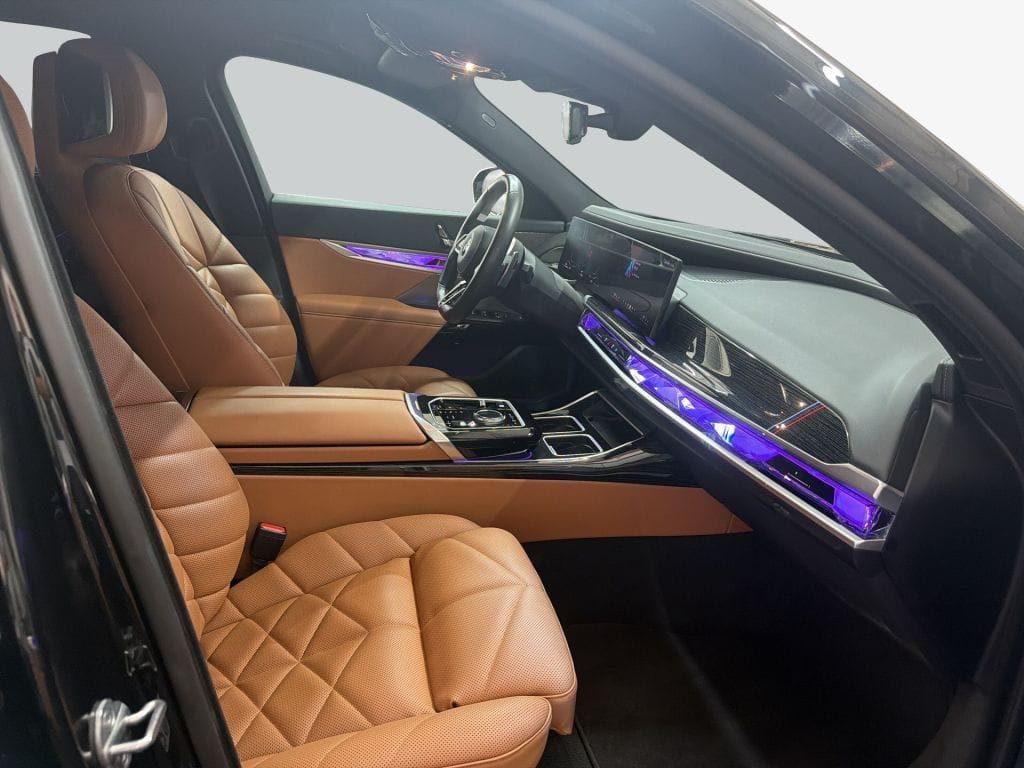 BMW 740d xDrive M-Paket Navi SHZ Alarm foto 13