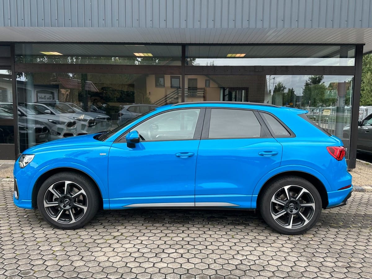 Audi Q3 45TFSI Quattro S LINE.LED.KAMERA.AHK.19 ZOLL foto 5