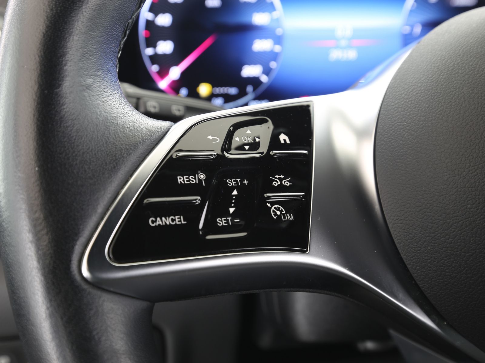 Mercedes-Benz V 250 d lang AMG-Line LED Navi AHK ACC Kamera A foto 16