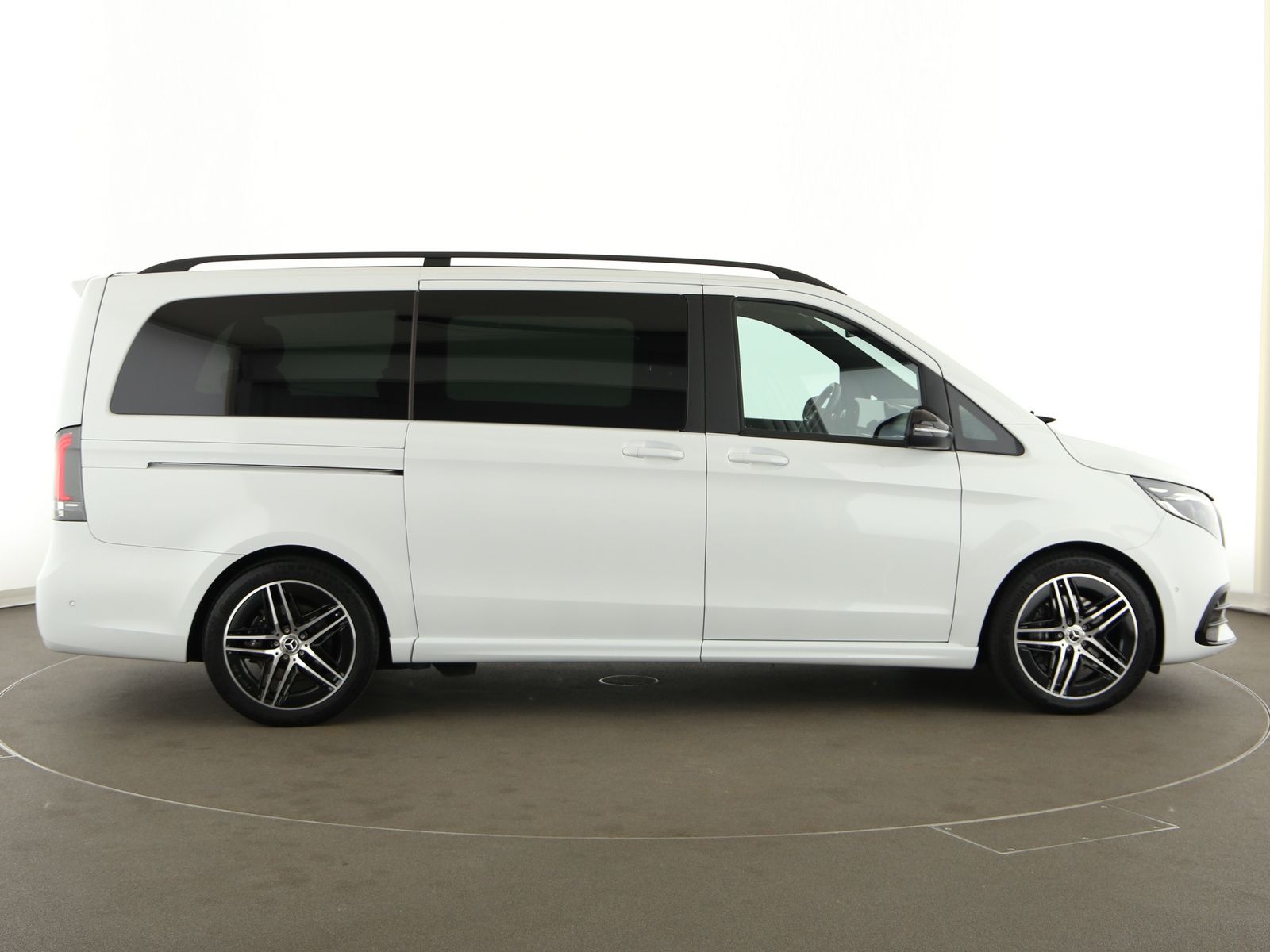 Mercedes-Benz V 250 d lang AMG-Line LED Navi AHK ACC Kamera A foto 8