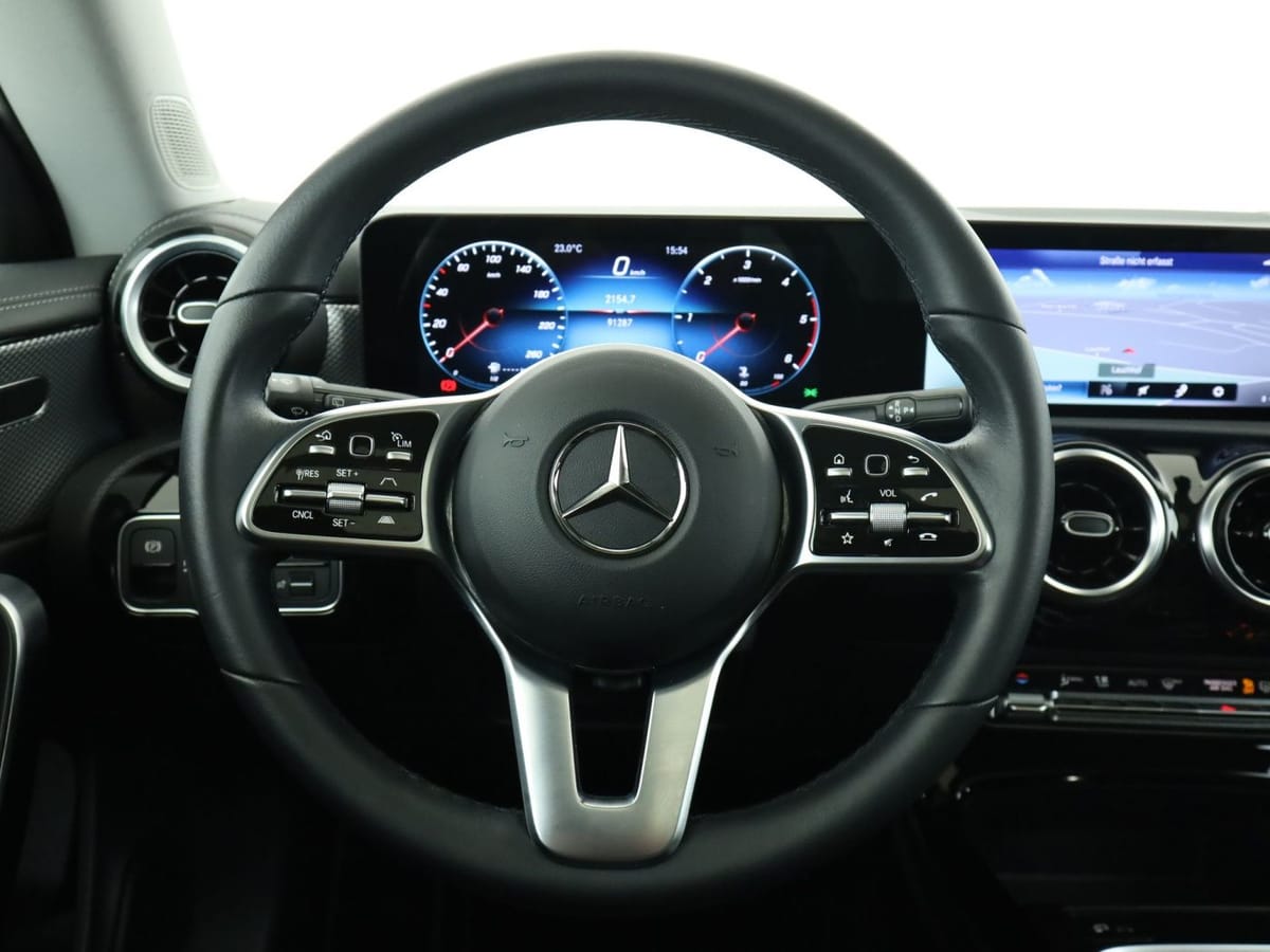 Mercedes-Benz CLA 200 d SB Progressive*Distronic*Pano*LED*DAB* foto 11