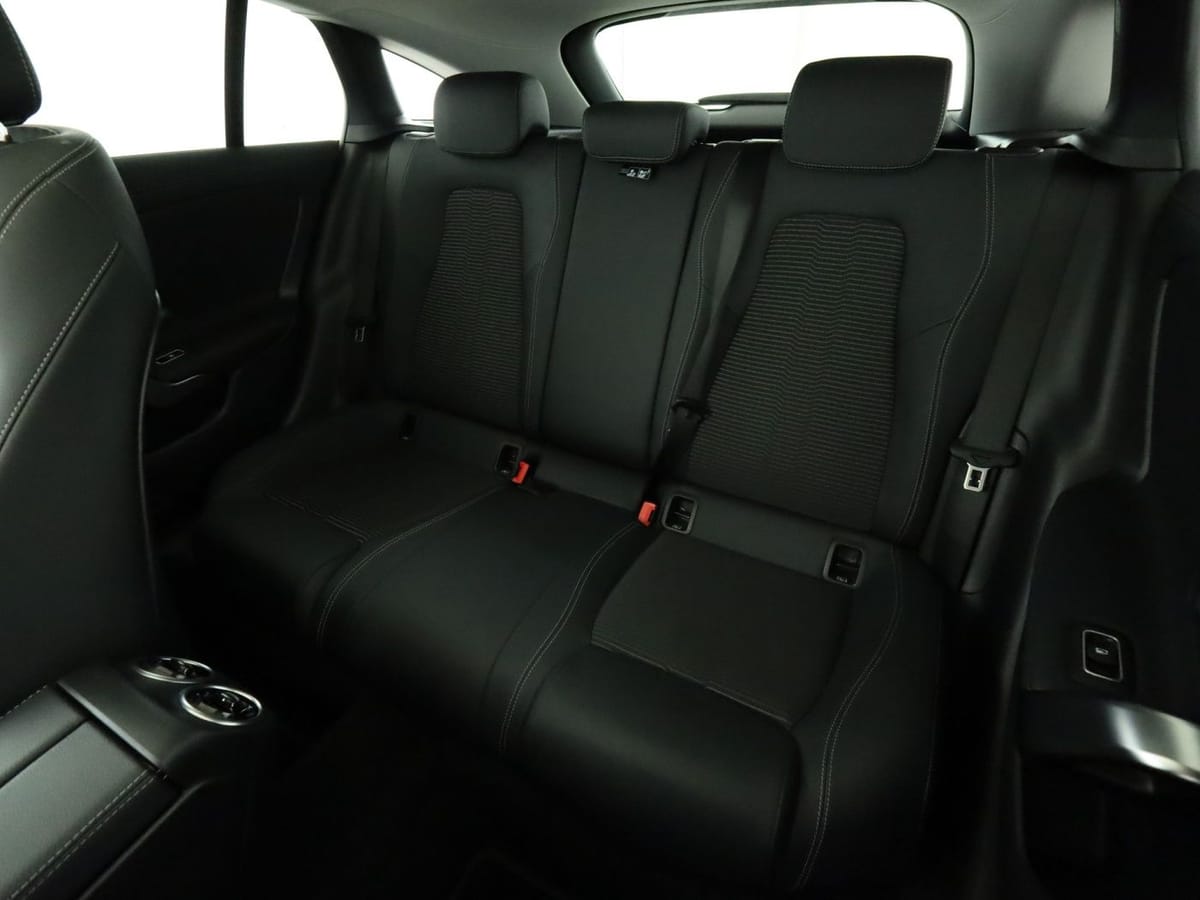 Mercedes-Benz CLA 200 d SB Progressive*Distronic*Pano*LED*DAB* foto 18