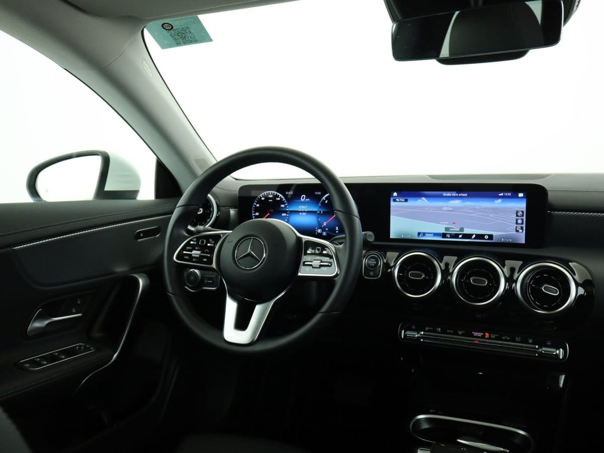 Mercedes-Benz CLA 200 d SB Progressive*Distronic*Pano*LED*DAB* foto 10