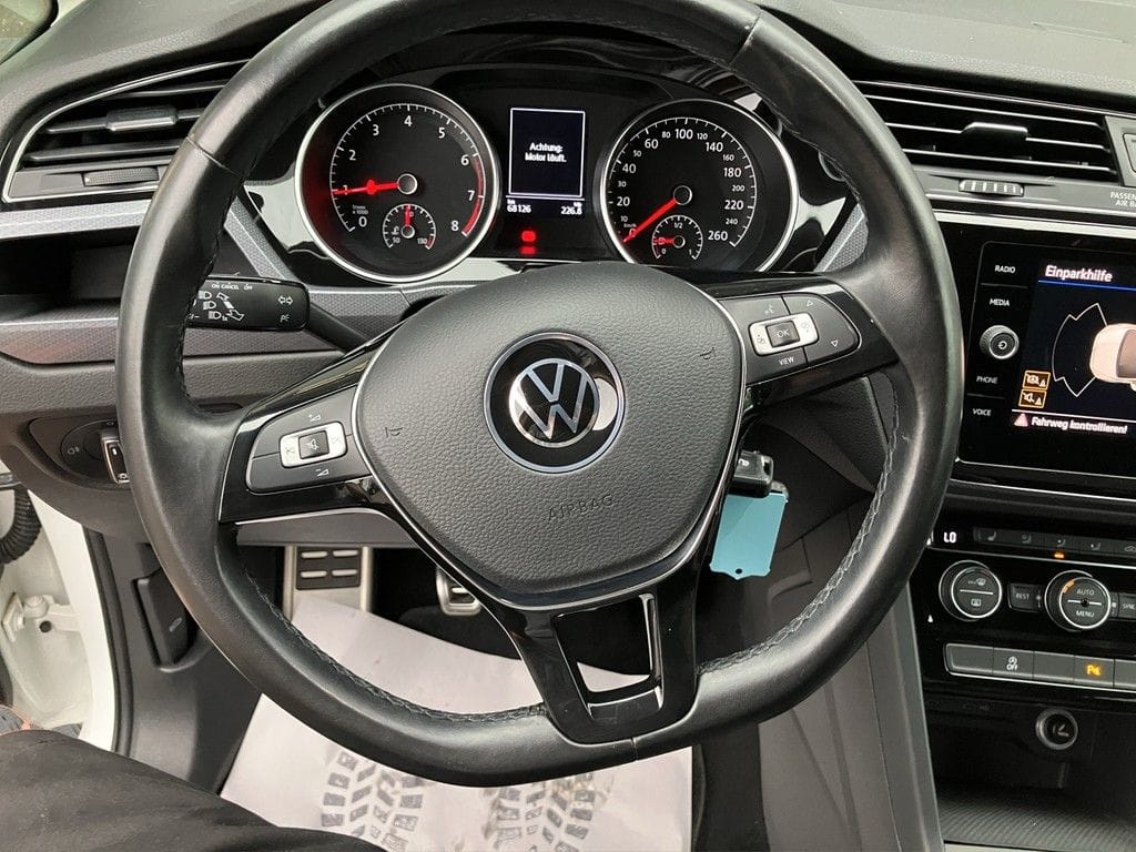 Volkswagen Touran Active 1.5 TSI 7Sitze Navi foto 12