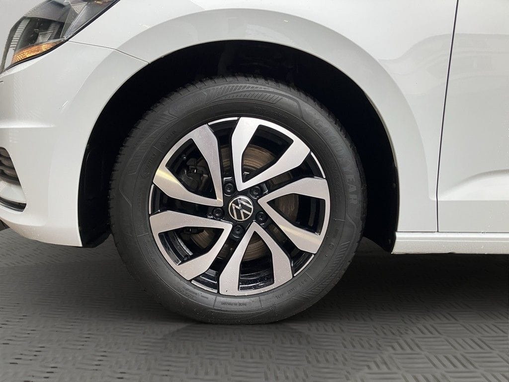 Volkswagen Touran Active 1.5 TSI 7Sitze Navi foto 3