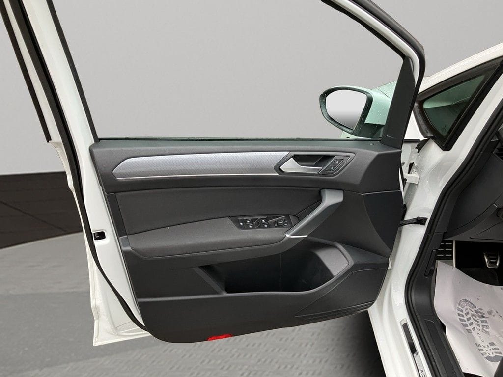 Volkswagen Touran Active 1.5 TSI 7Sitze Navi foto 10