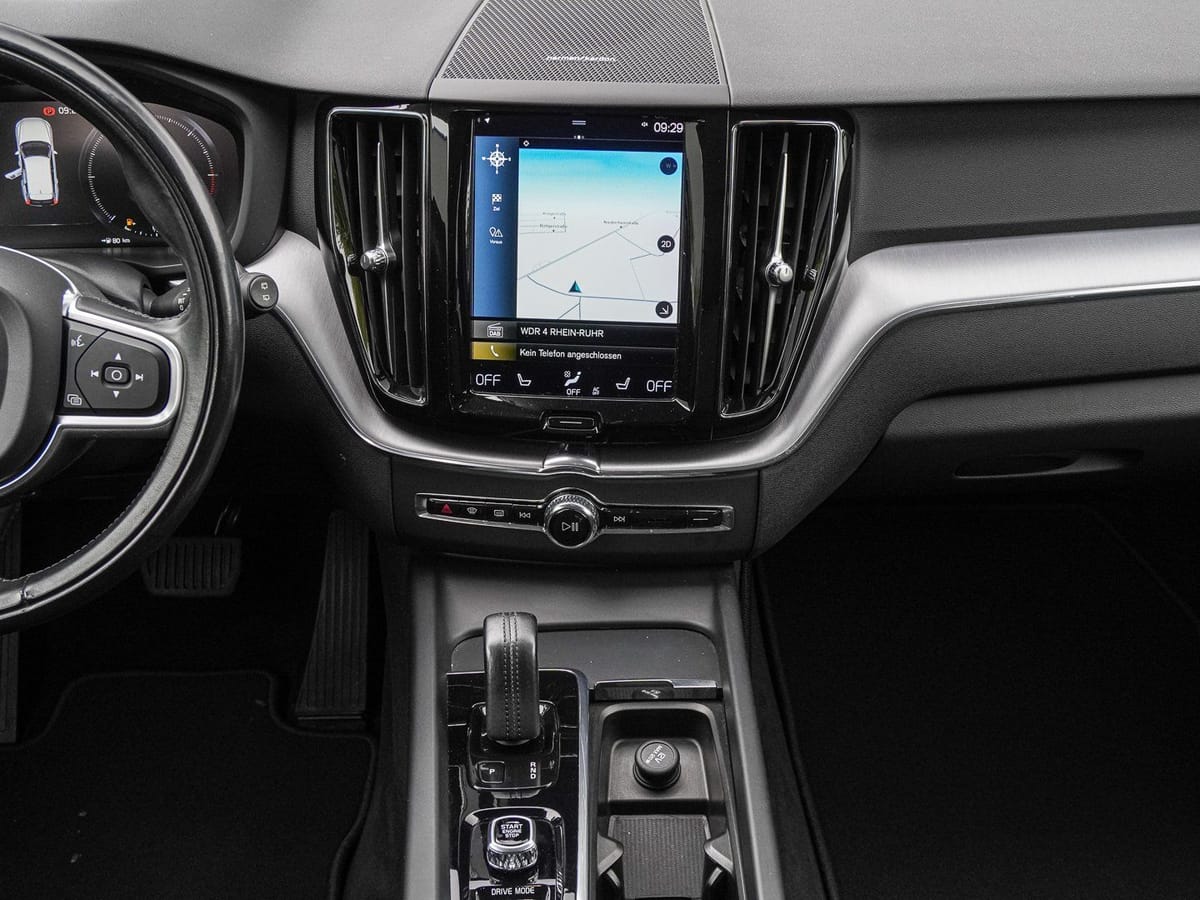 Volvo XC60 B4 D AWD Momentum Pro 19ZOLL FRONTHZG BLIS foto 12