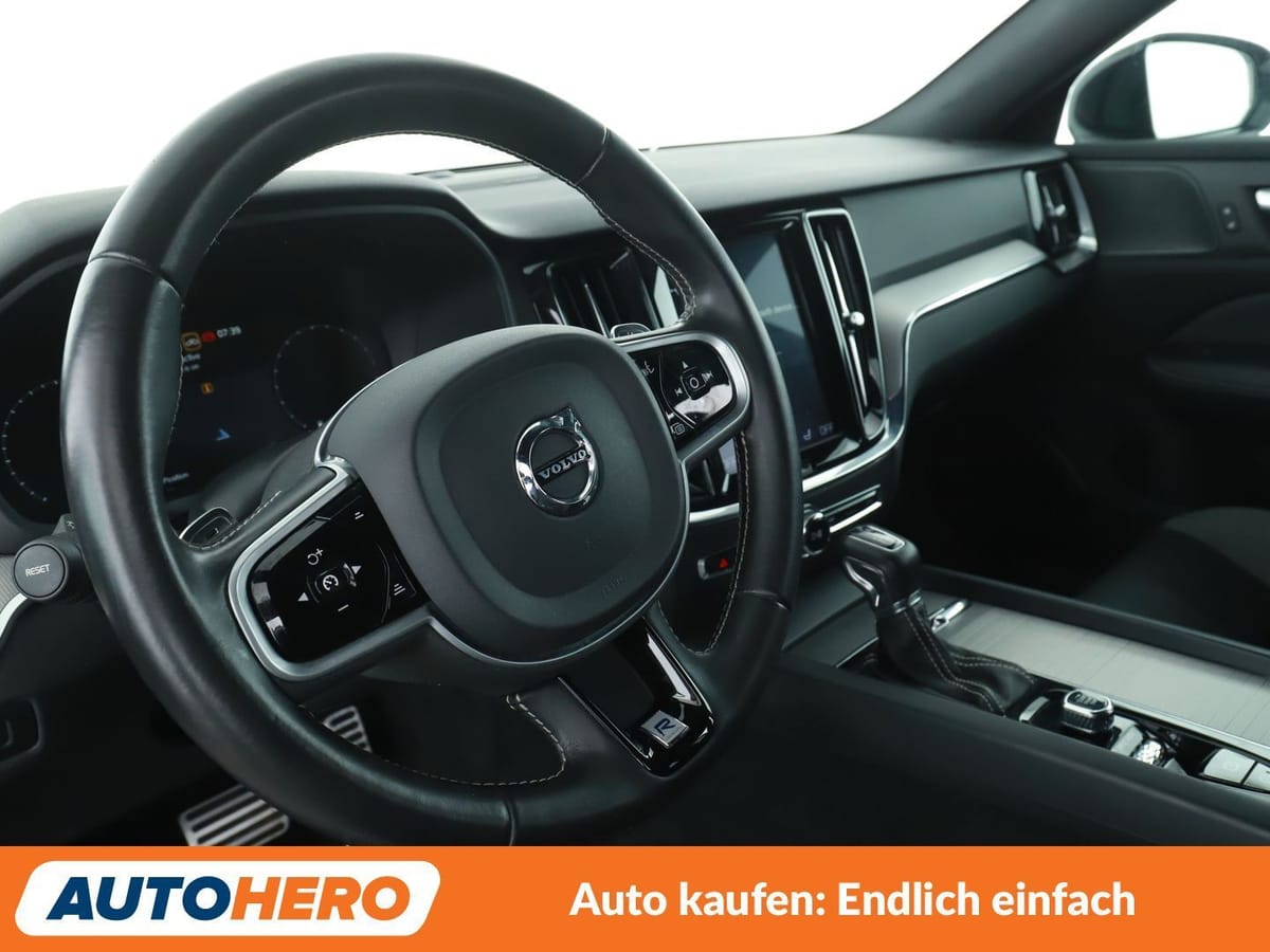 Volvo V60 2.0 T4 R-Design Aut. NAVI ACC 360CAM HK SHZ foto 11