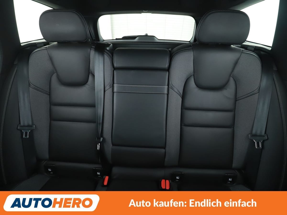 Volvo V60 2.0 T4 R-Design Aut. NAVI ACC 360CAM HK SHZ foto 16