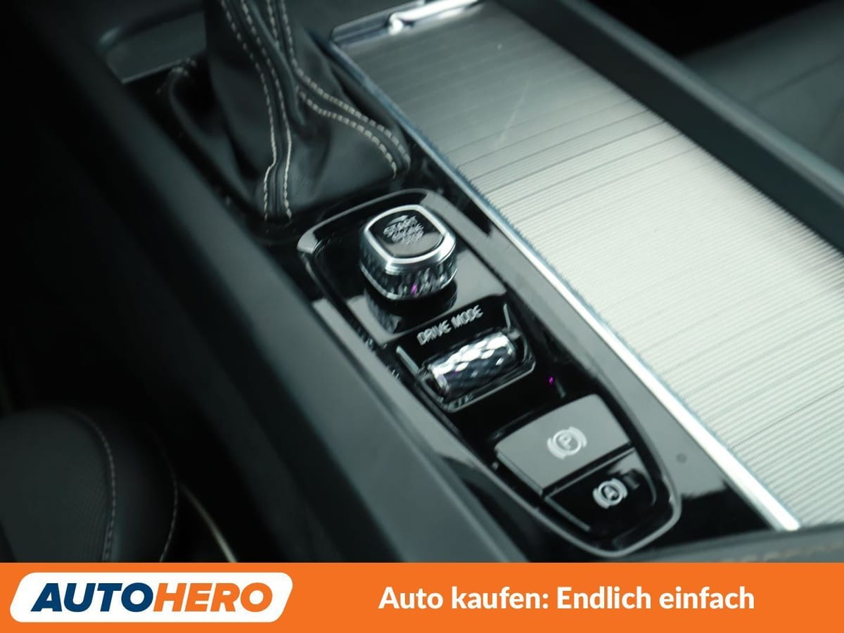 Volvo V60 2.0 T4 R-Design Aut. NAVI ACC 360CAM HK SHZ foto 25