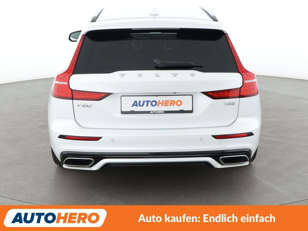 Volvo V60 2.0 T4 R-Design Aut. NAVI ACC 360CAM HK SHZ foto 5