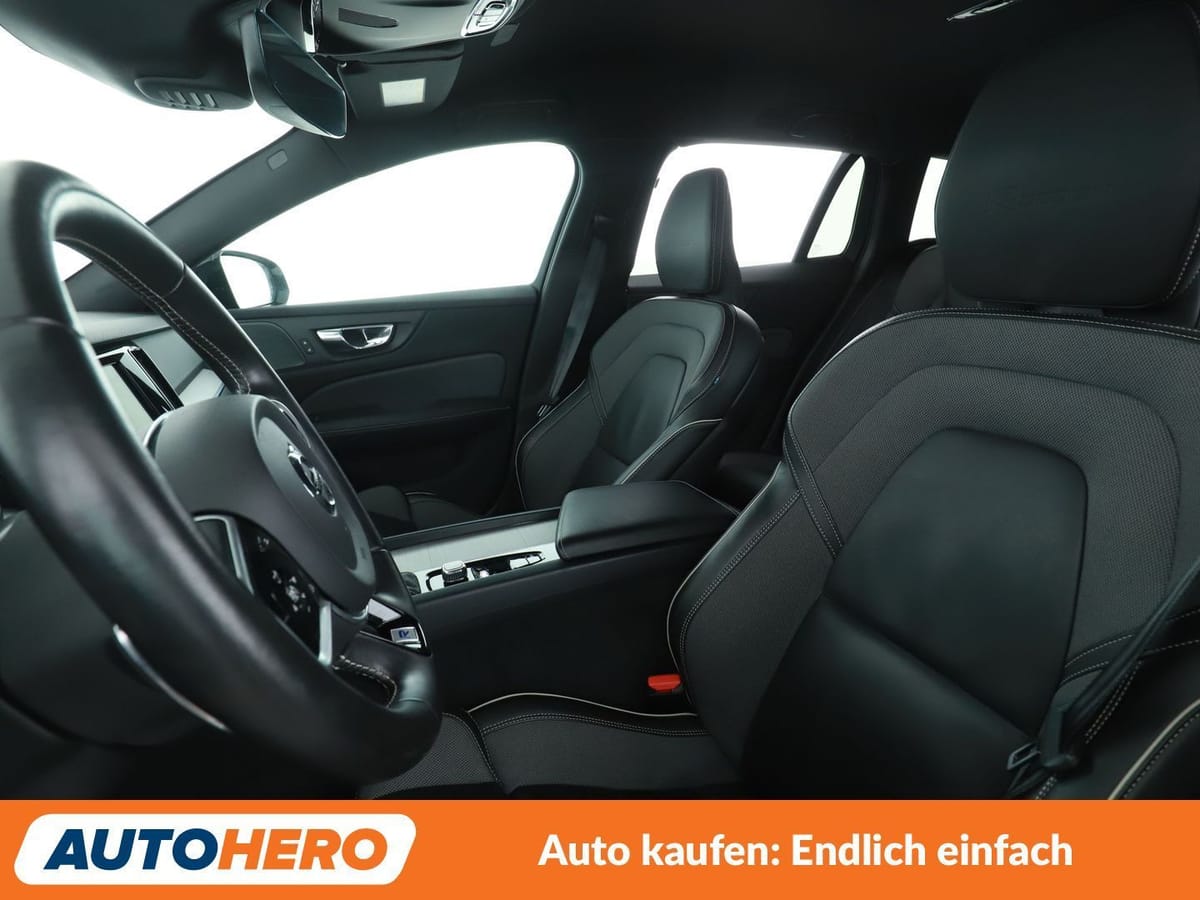 Volvo V60 2.0 T4 R-Design Aut. NAVI ACC 360CAM HK SHZ foto 10