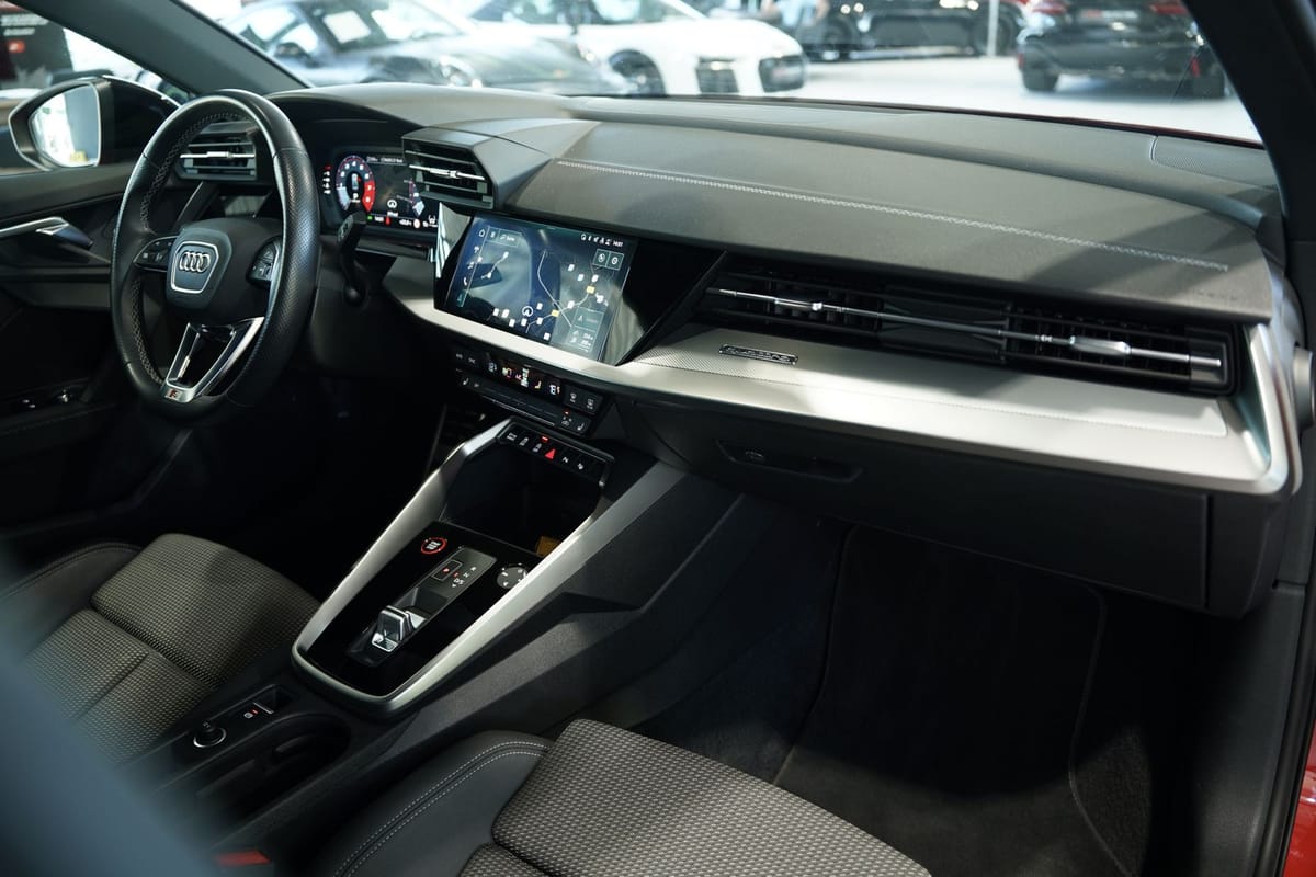 Audi S3 q. Limousine 2.H 19 Virtual B&O Schale foto 17