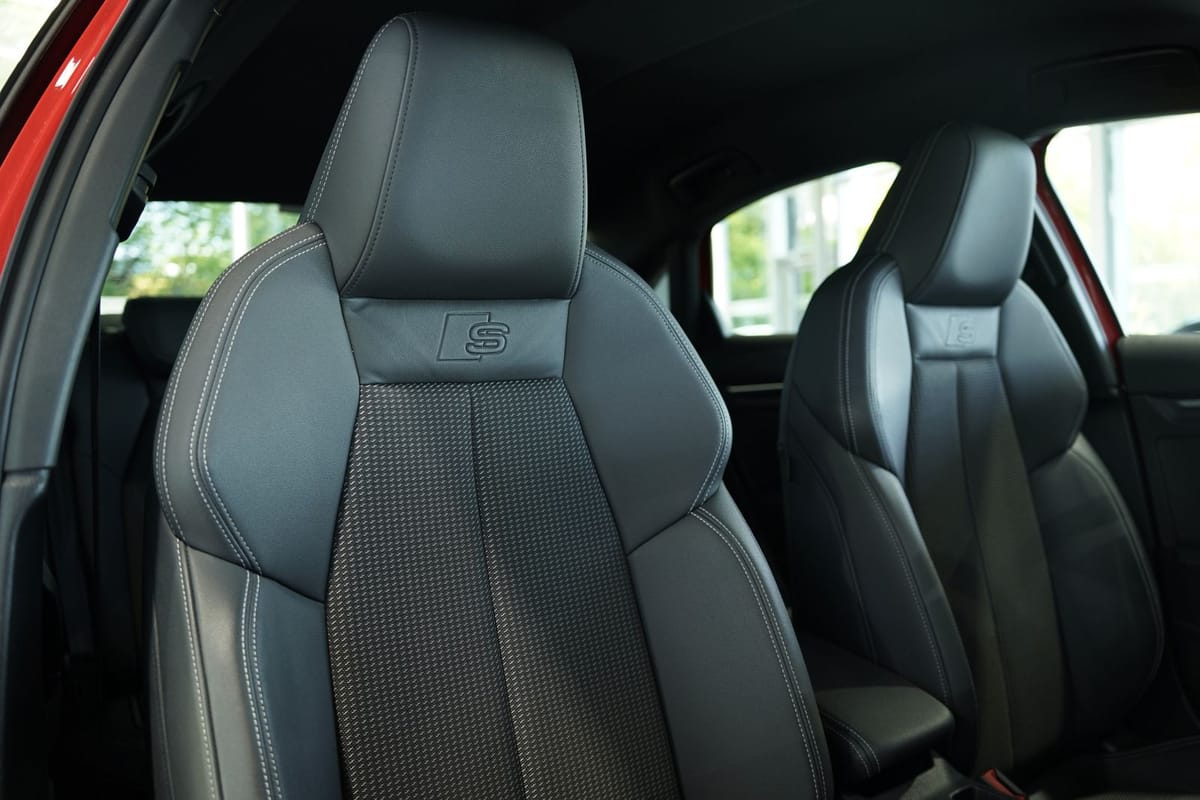 Audi S3 q. Limousine 2.H 19 Virtual B&O Schale foto 19