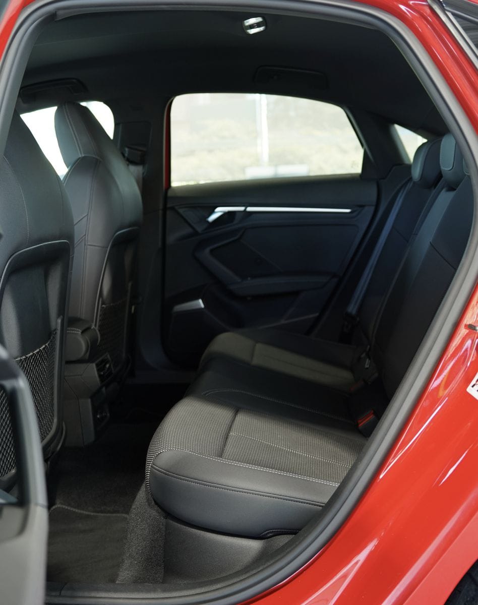 Audi S3 q. Limousine 2.H 19 Virtual B&O Schale foto 23