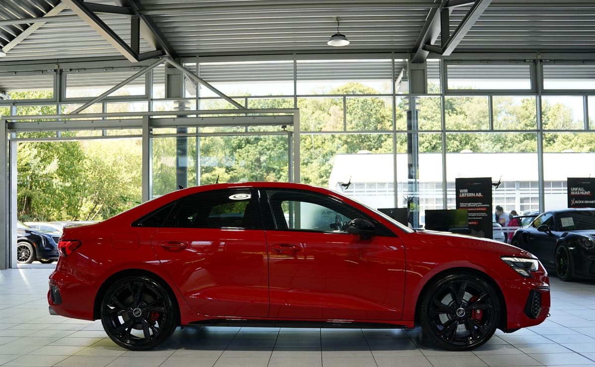 Audi S3 q. Limousine 2.H 19 Virtual B&O Schale foto 7