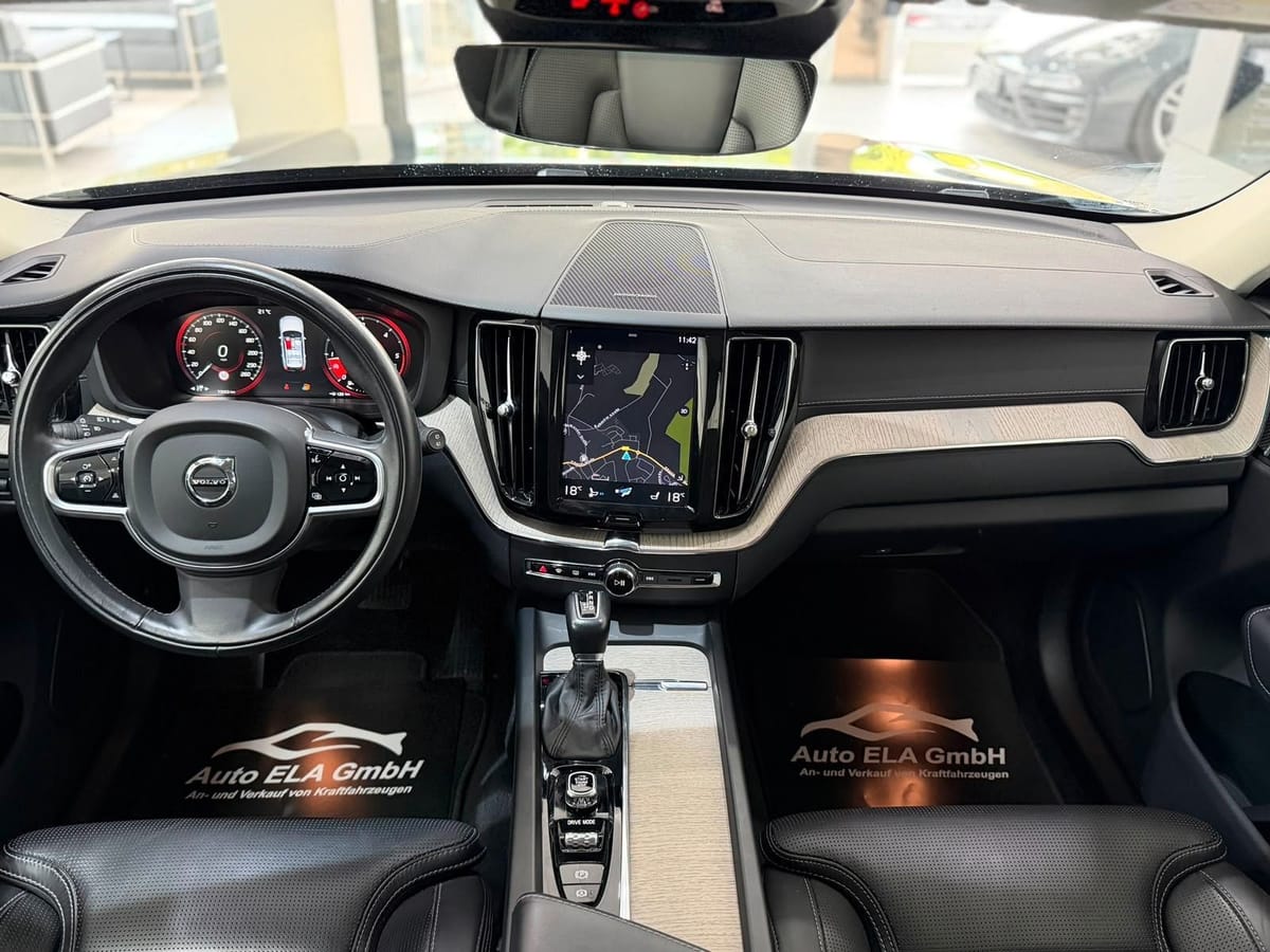 Volvo XC60 Inscription AWD AHK 360°Kamera Vollleder foto 23